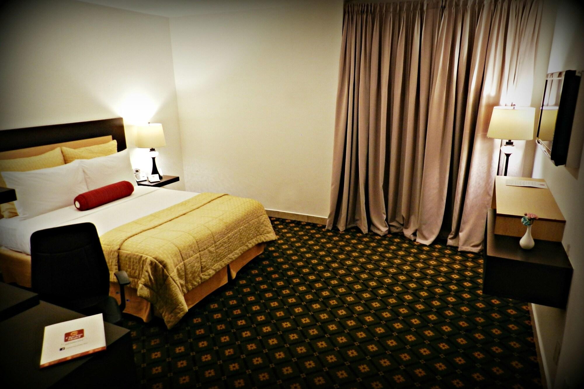 Clarion Hotel San Pedro Sula Bagian luar foto